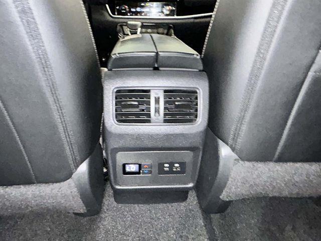 Nissan Rogue  2023