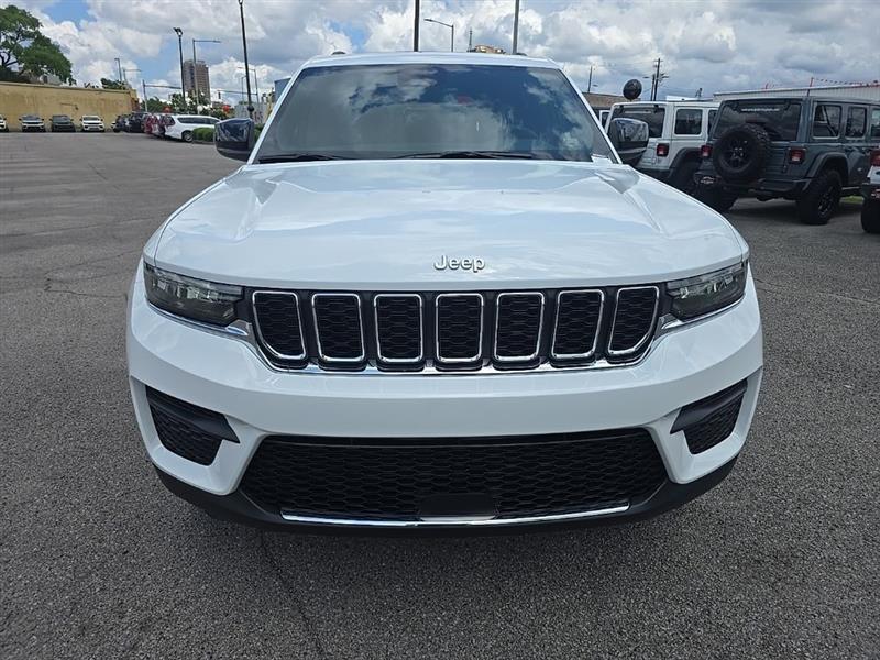 Jeep Grand Cherokee  2026