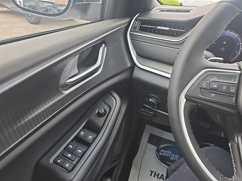 Jeep Grand Cherokee  2026