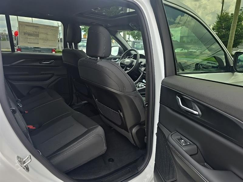 Jeep Grand Cherokee  2026