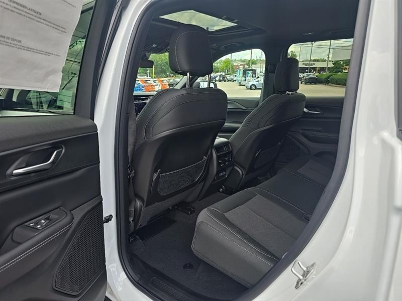 Jeep Grand Cherokee  2026