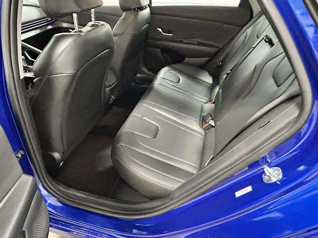 Hyundai Elantra Hybrid  2025