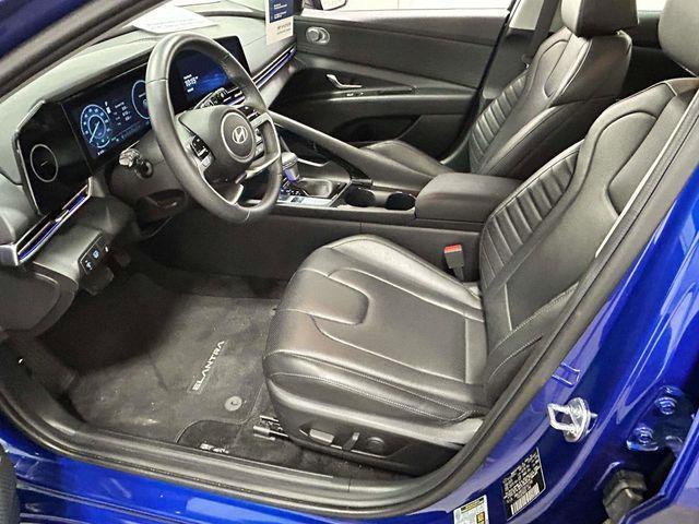 Hyundai Elantra Hybrid  2025