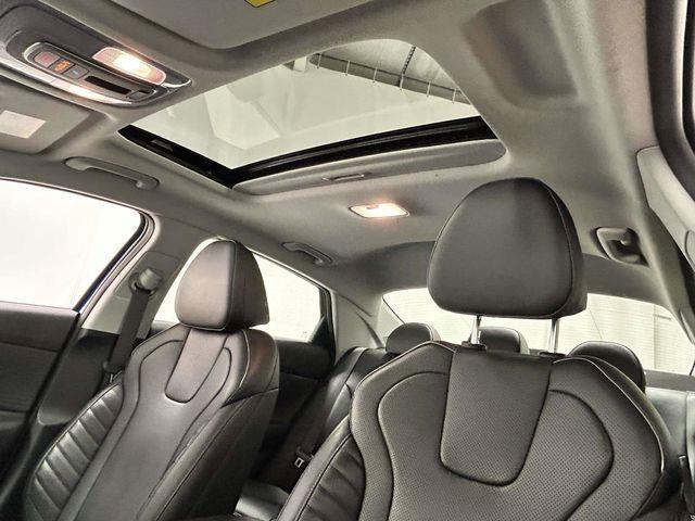 Hyundai Elantra Hybrid  2025