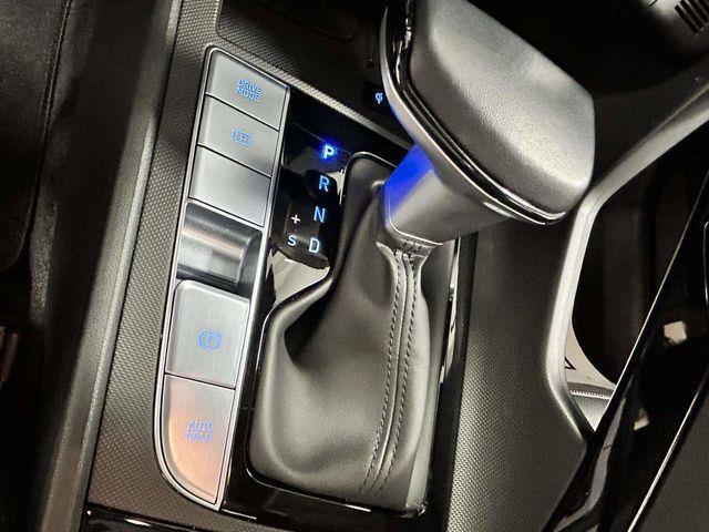 Hyundai Elantra Hybrid  2025