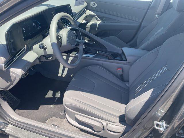 Hyundai Elantra  2026