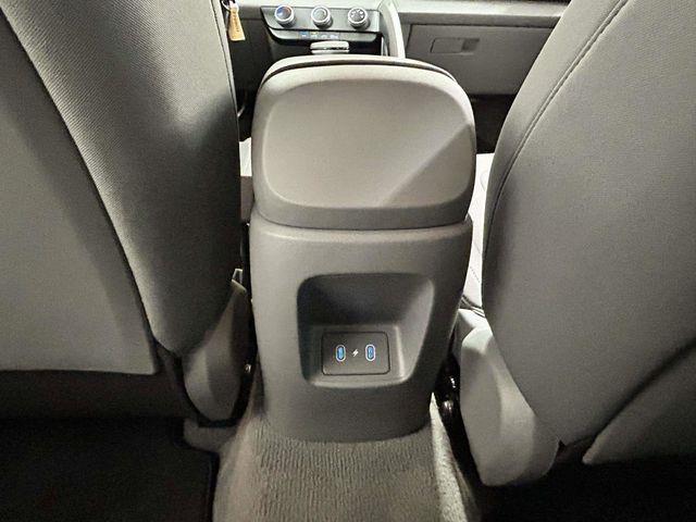 Hyundai Elantra  2025
