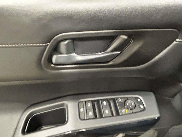 Nissan Pathfinder  2025
