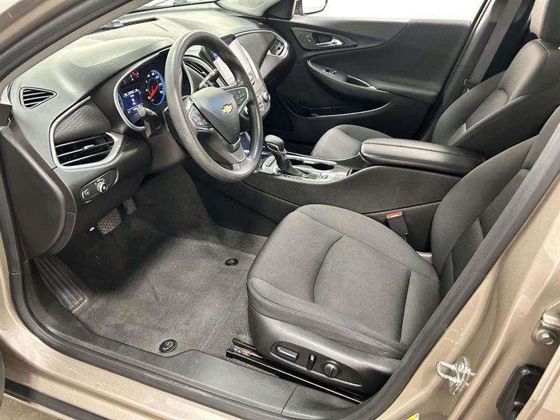 Chevrolet Malibu  2023