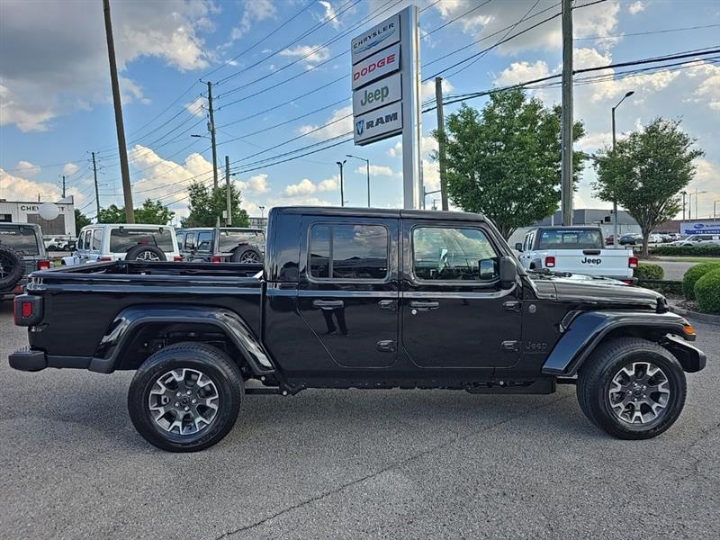 Jeep Gladiator  2026