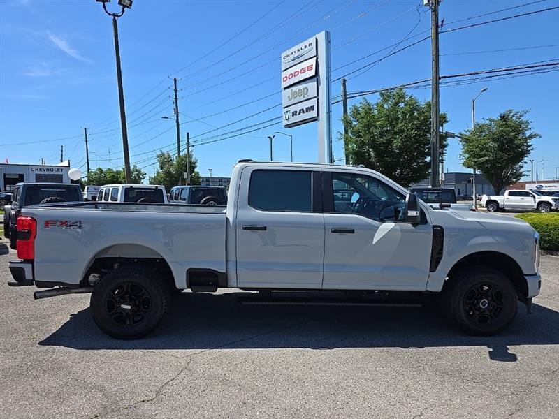 Ford F-250 SD  2025