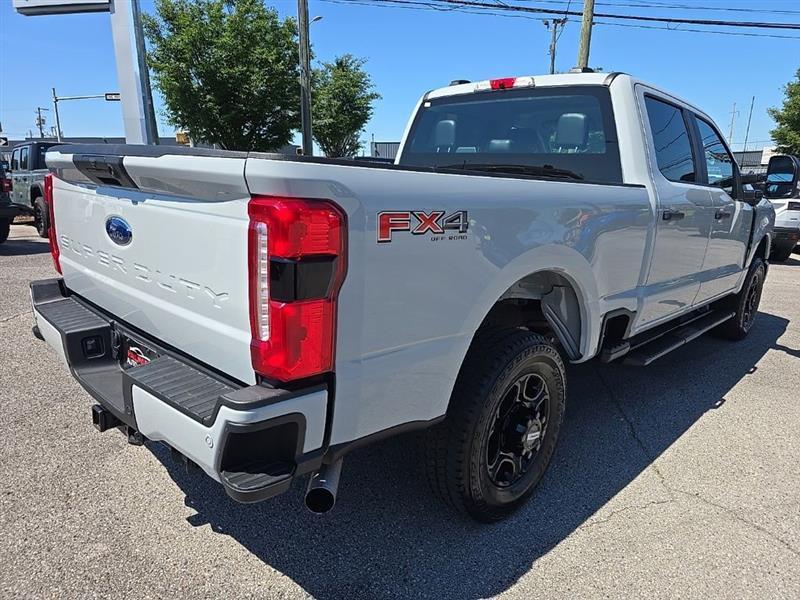 Ford F-250 SD  2025