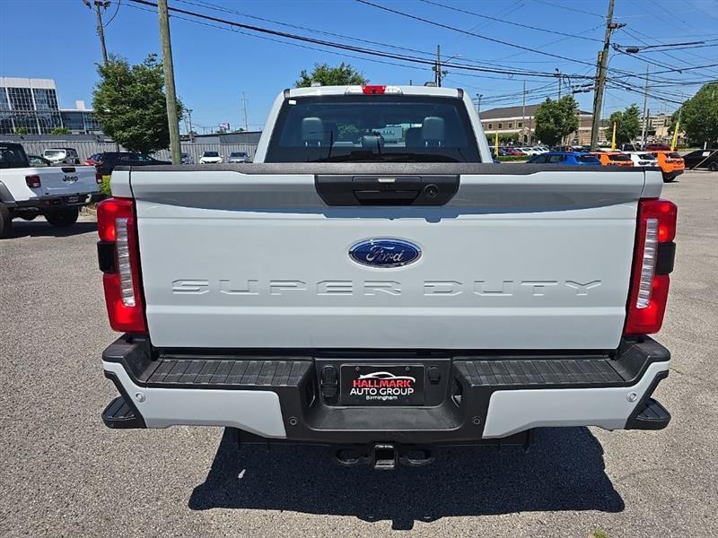 Ford F-250 SD  2025