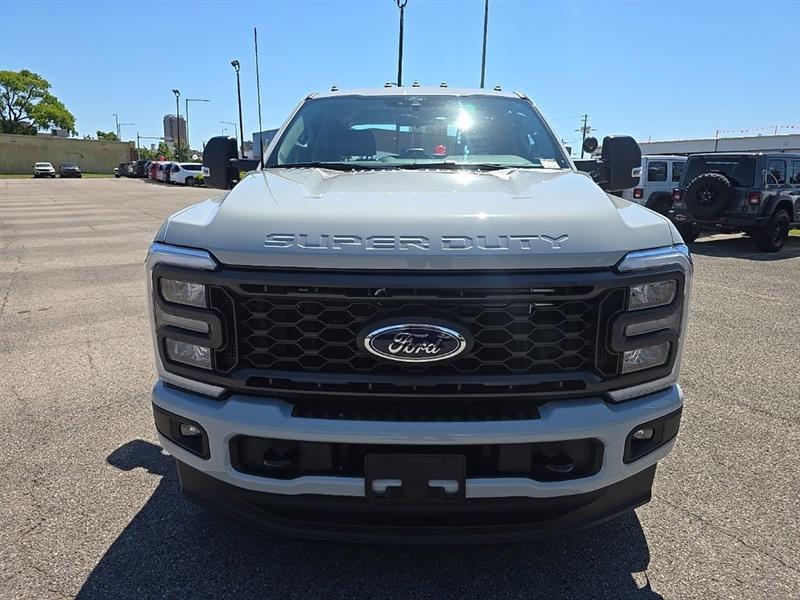 Ford F-250 SD  2025