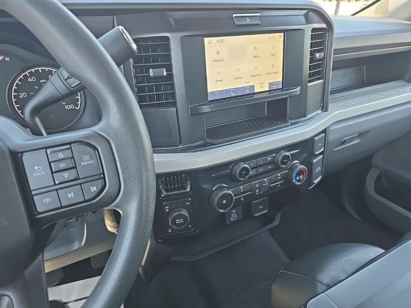 Ford F-250 SD  2025