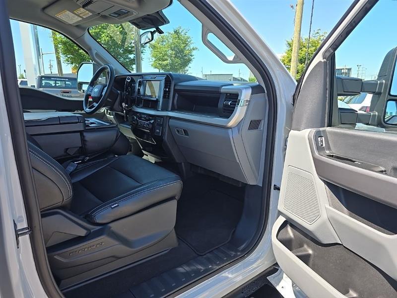 Ford F-250 SD  2025
