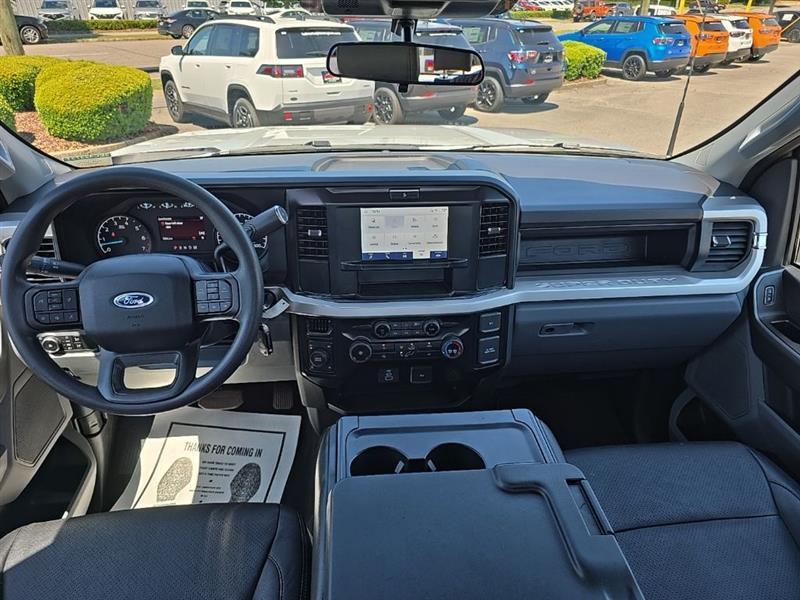 Ford F-250 SD  2025