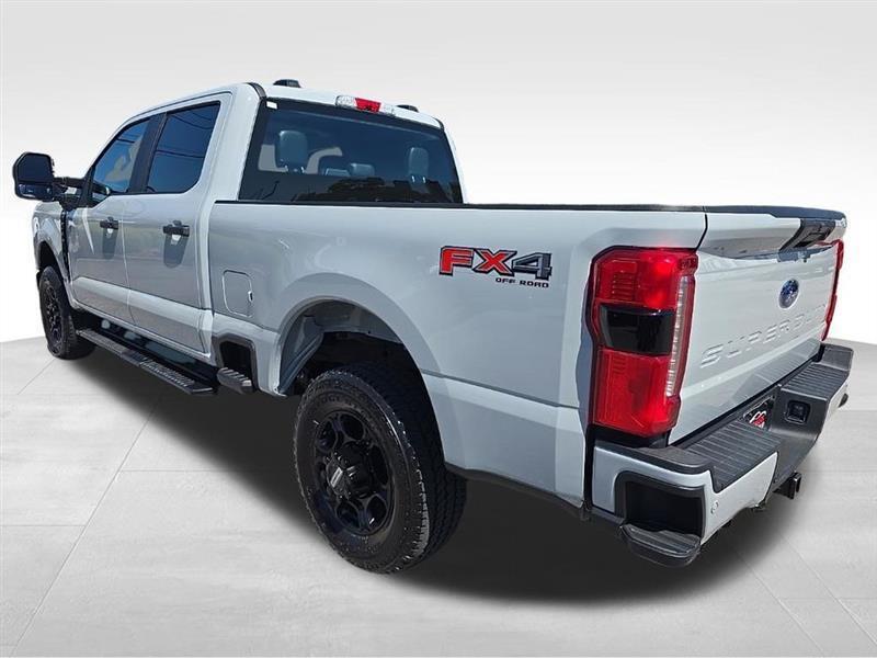 Ford F-250 SD  2025