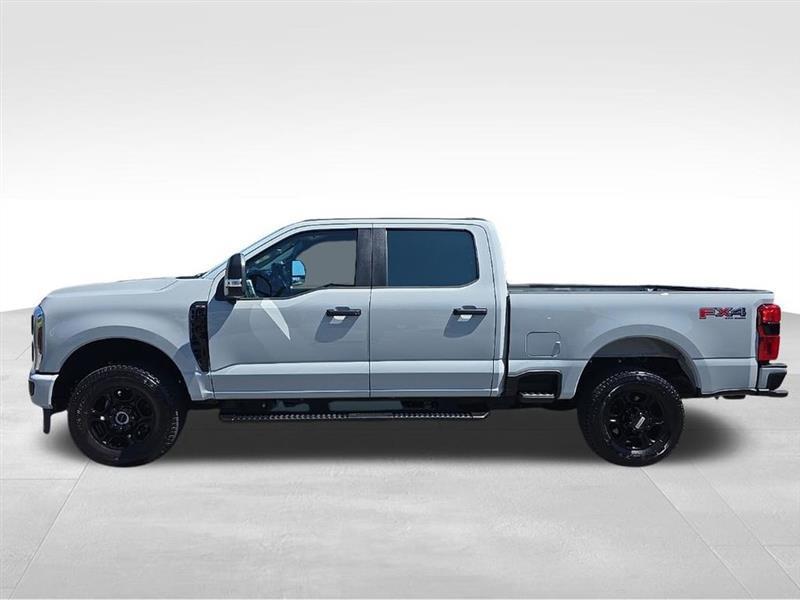 Ford F-250 SD  2025