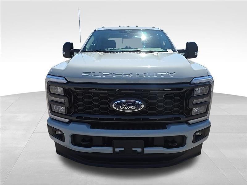 Ford F-250 SD  2025