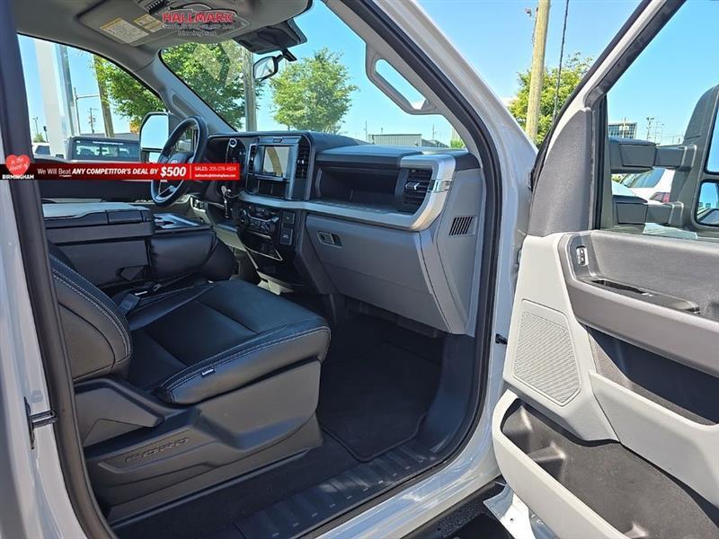 Ford F-250 SD  2025