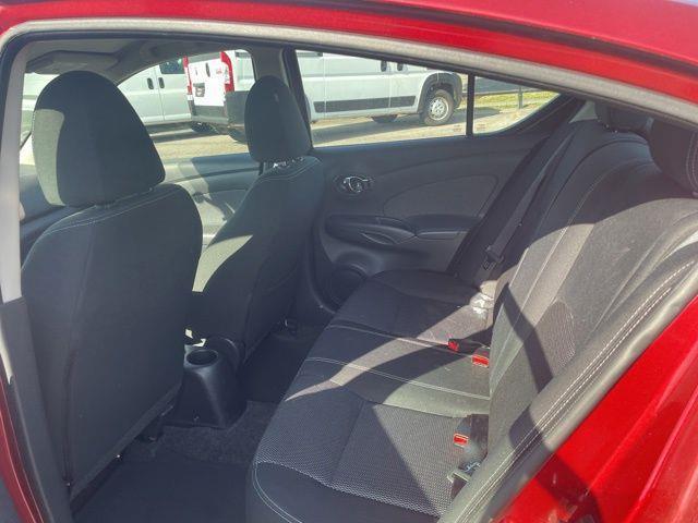 Nissan Versa  2016