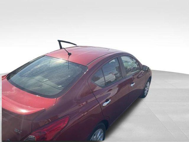 Nissan Versa  2016