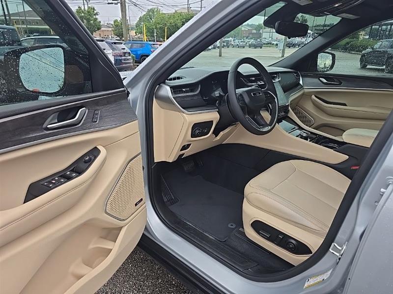 Jeep Grand Cherokee L  2023