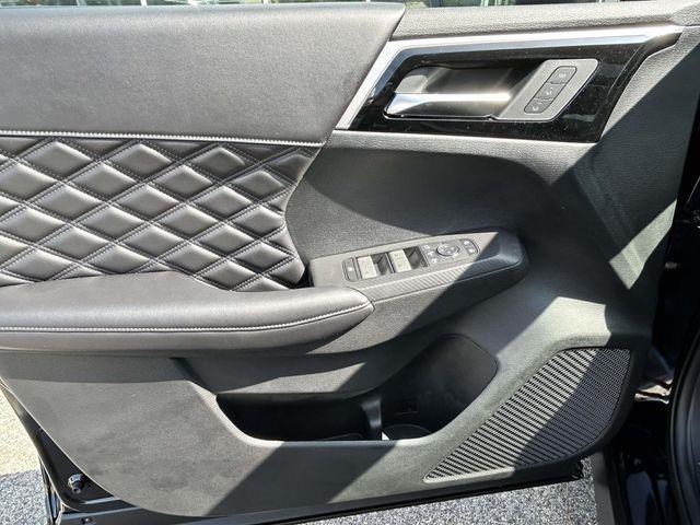 Nissan Rogue Plug-In Hybrid  2026