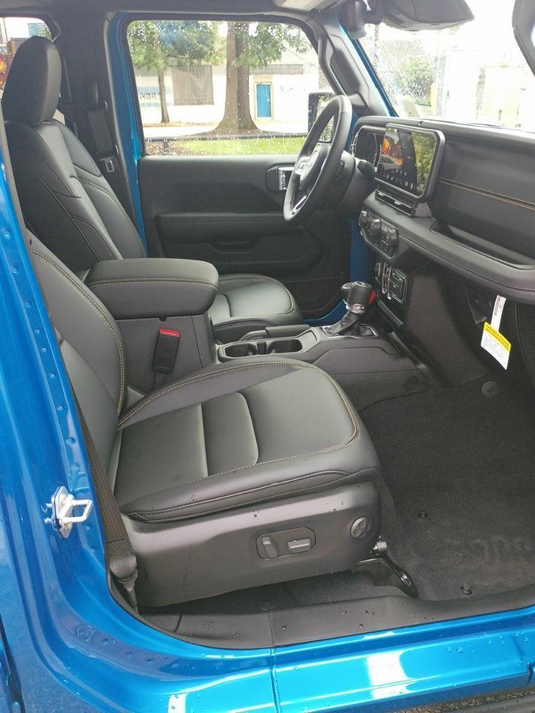 Jeep Wrangler  2026