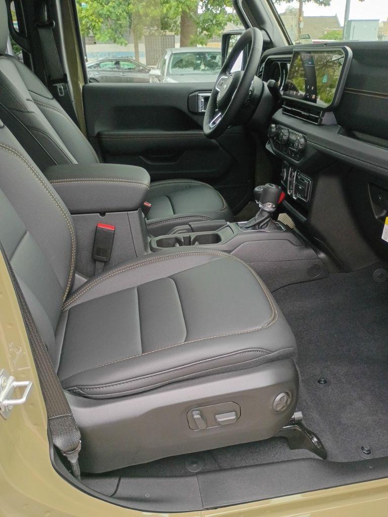 Jeep Wrangler  2026