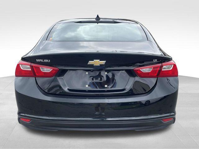 Chevrolet Malibu  2023