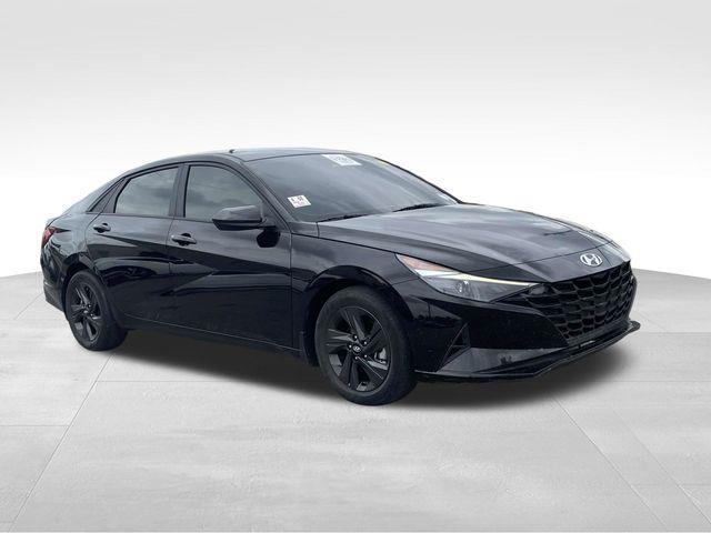 Hyundai Elantra  2023