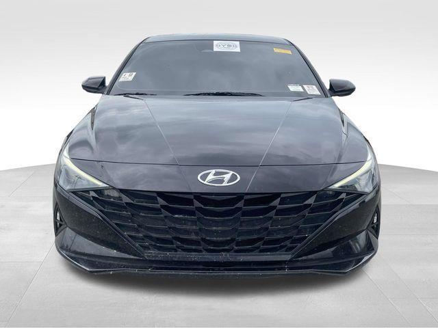 Hyundai Elantra  2023