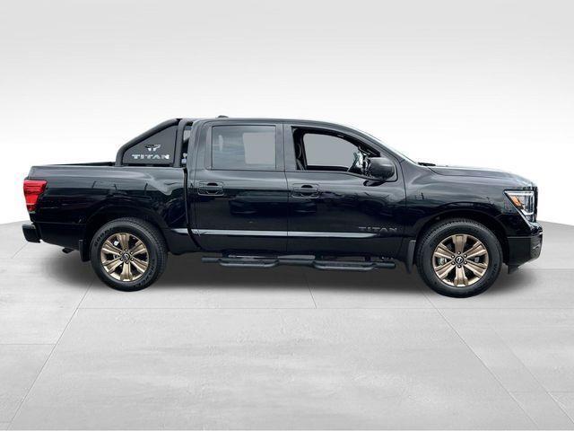 Nissan Titan  2024