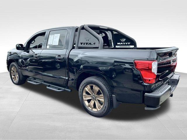 Nissan Titan  2024