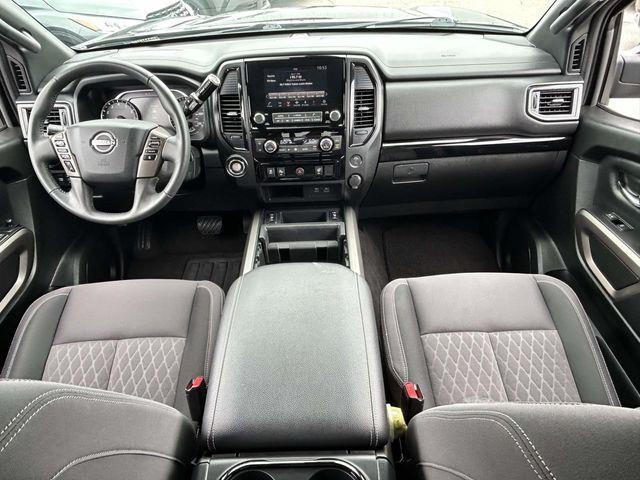 Nissan Titan  2024
