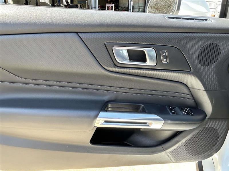 Ford Mustang  2024