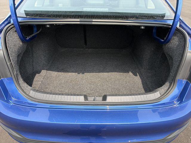 Volkswagen Jetta  2024