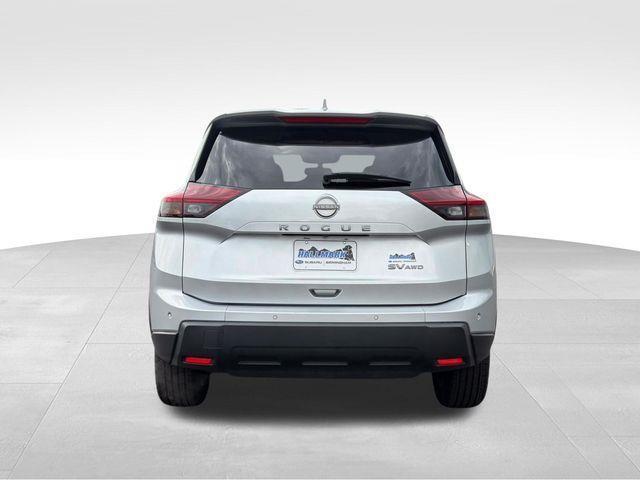Nissan Rogue  2024
