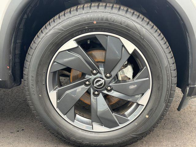 Nissan Rogue  2024
