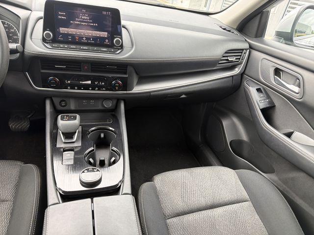 Nissan Rogue  2024