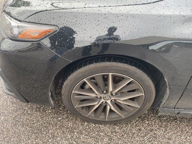 Toyota Camry  2021