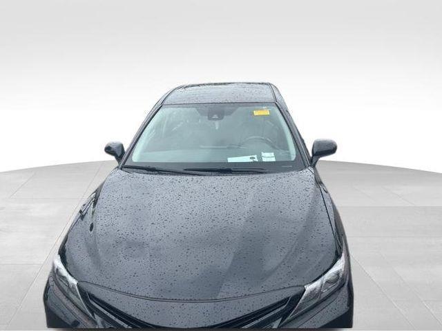 Toyota Camry  2021