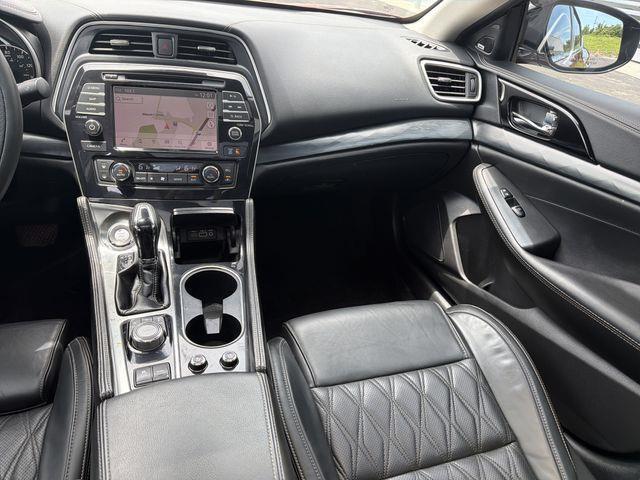 Nissan Maxima  2023