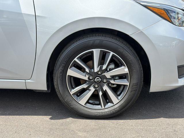 Nissan Versa  2025