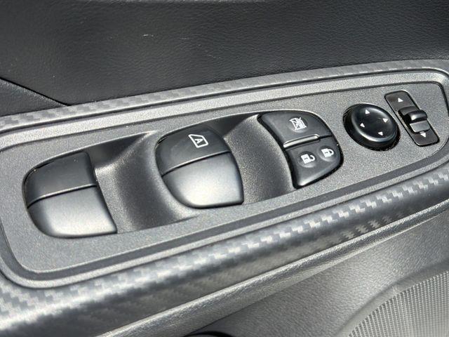 Nissan Versa  2025