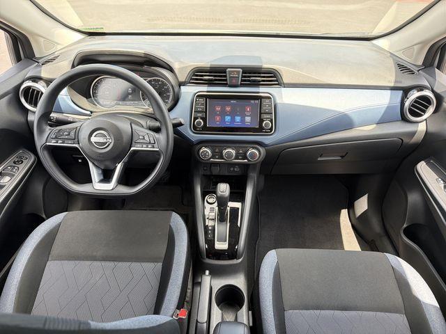 Nissan Versa  2025