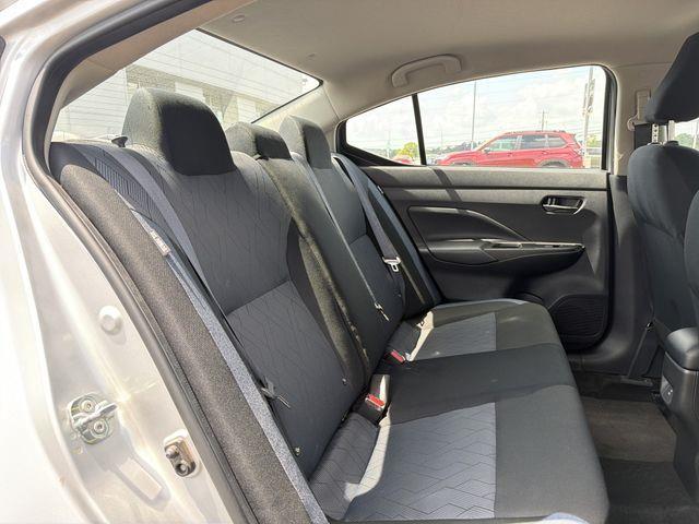 Nissan Versa  2025