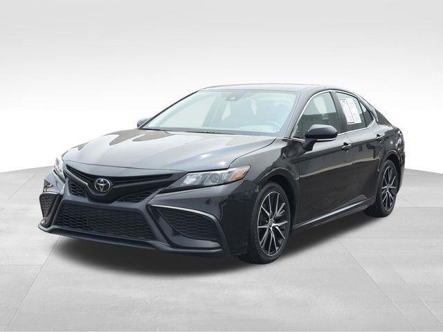 Toyota Camry  2024